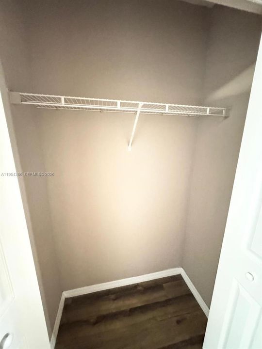 En Venta: $289,000 (3 camas, 2 baños, 1318 Pies cuadrados)