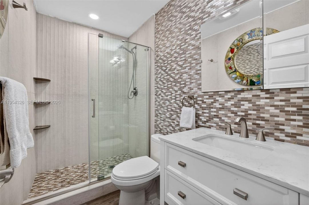 На продажу: $399,000 (2 спален, 2 ванн, 1200 Квадратных фут)