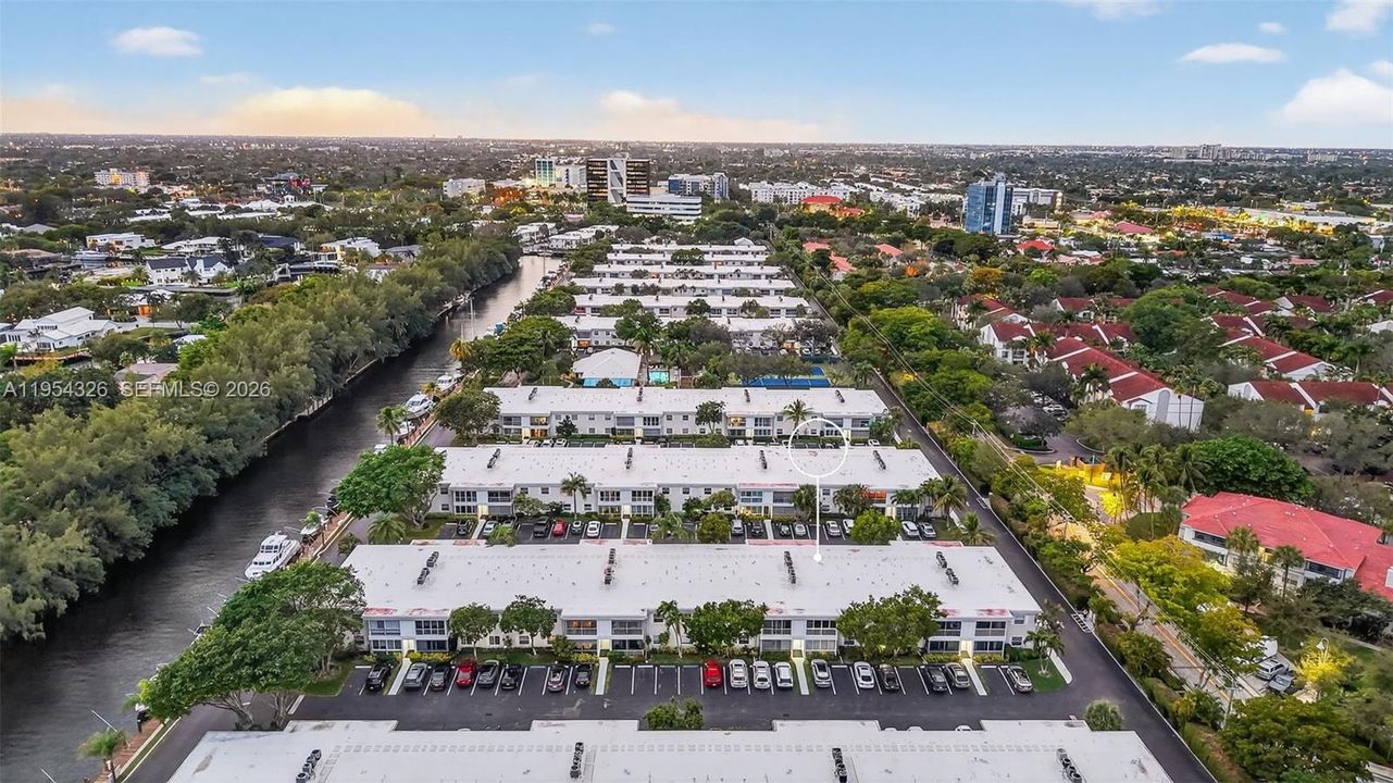 На продажу: $399,000 (2 спален, 2 ванн, 1200 Квадратных фут)