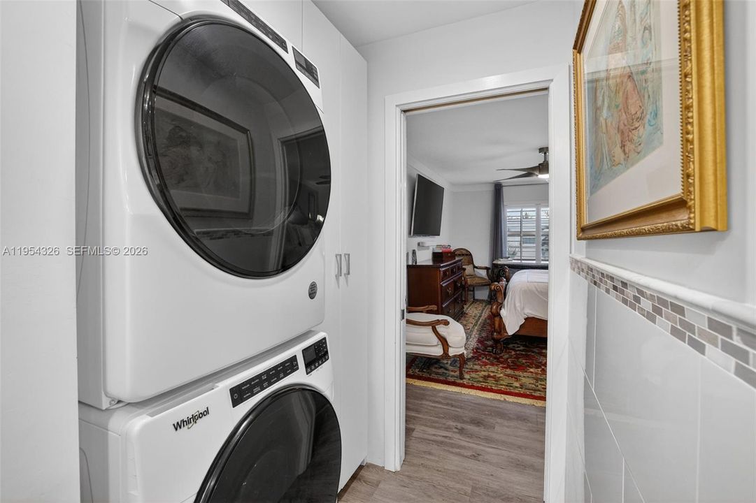 На продажу: $399,000 (2 спален, 2 ванн, 1200 Квадратных фут)