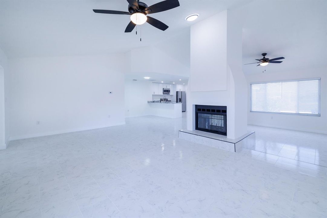 1604 Carbondale Ave (27 of 38)
