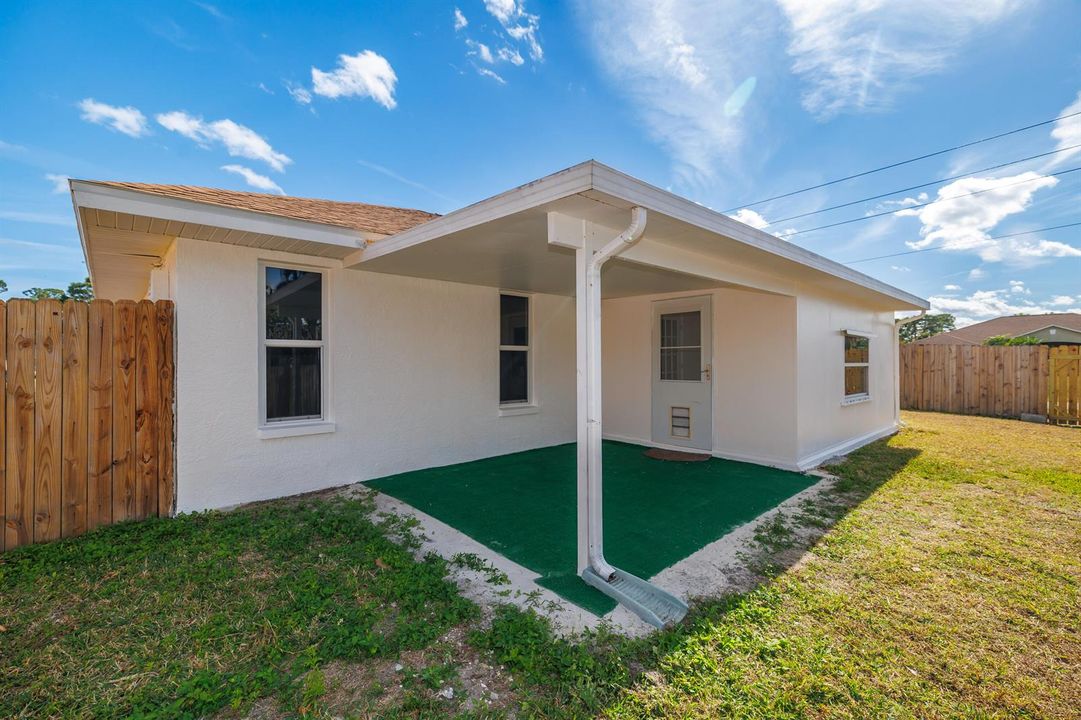 1604 Carbondale Ave (36 of 38)