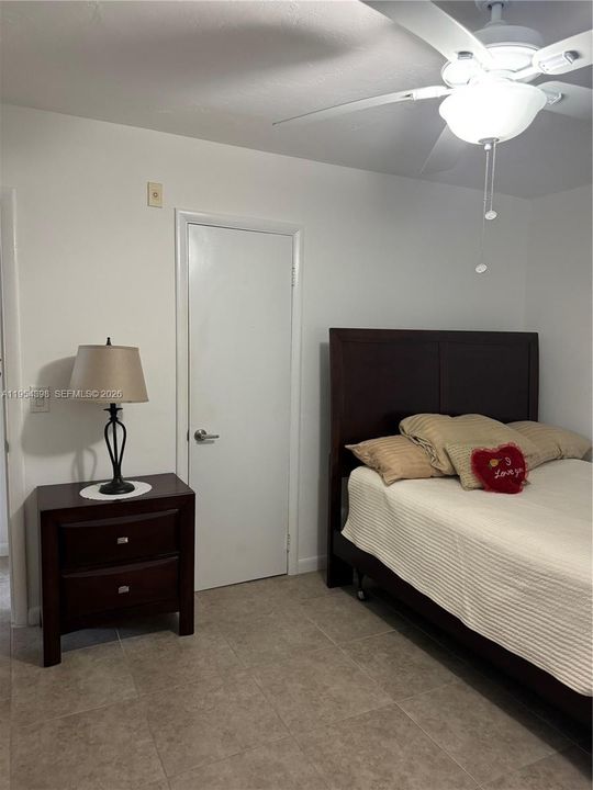 En Venta: $159,500 (1 camas, 1 baños, 785 Pies cuadrados)