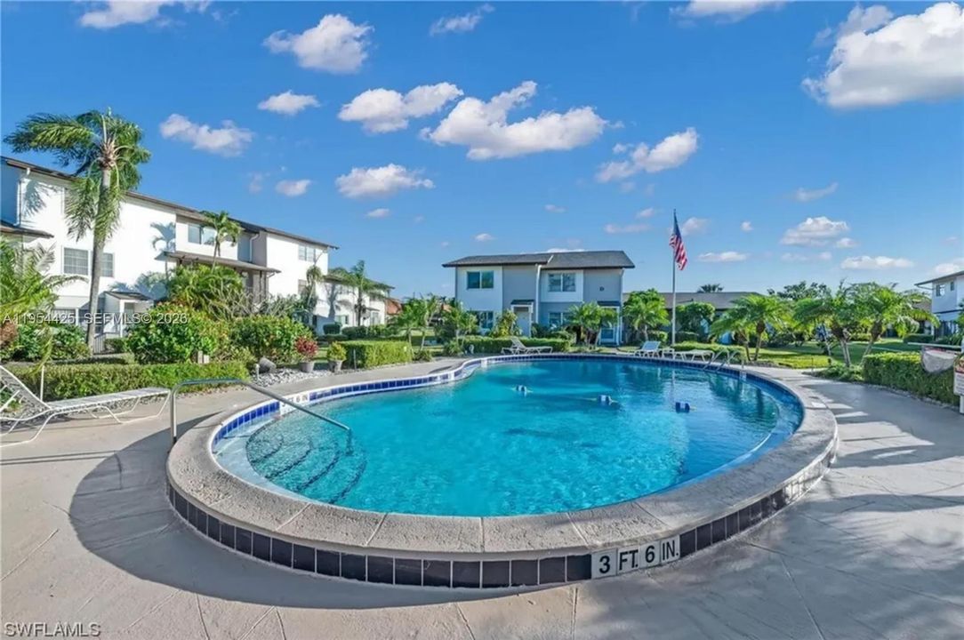 For Rent: $2,200 (2 beds, 2 baths, 1348 Square Feet)