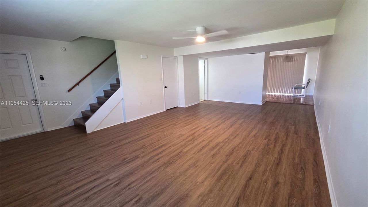 For Rent: $2,200 (2 beds, 2 baths, 1348 Square Feet)