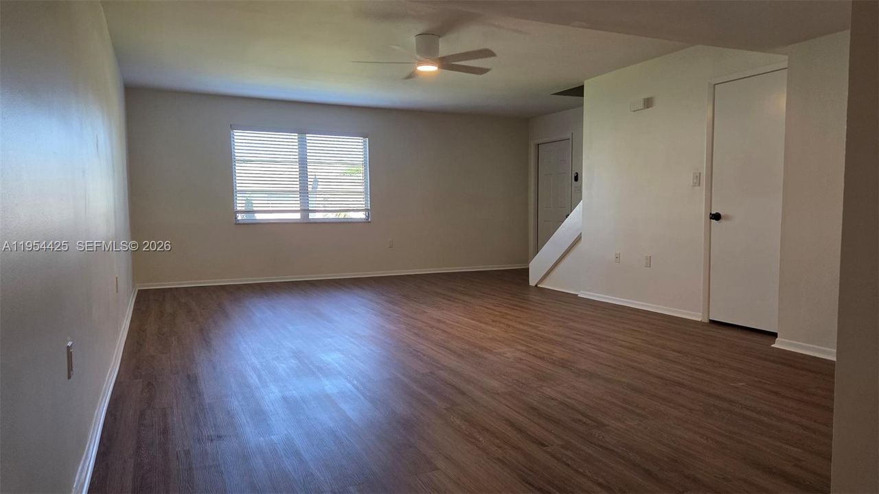 For Rent: $2,200 (2 beds, 2 baths, 1348 Square Feet)