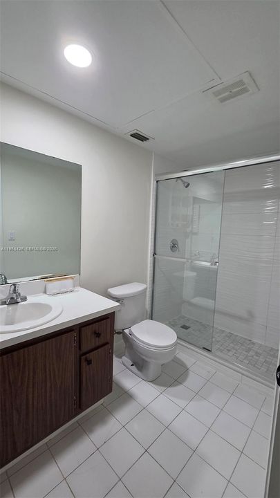 For Rent: $2,200 (2 beds, 2 baths, 1348 Square Feet)