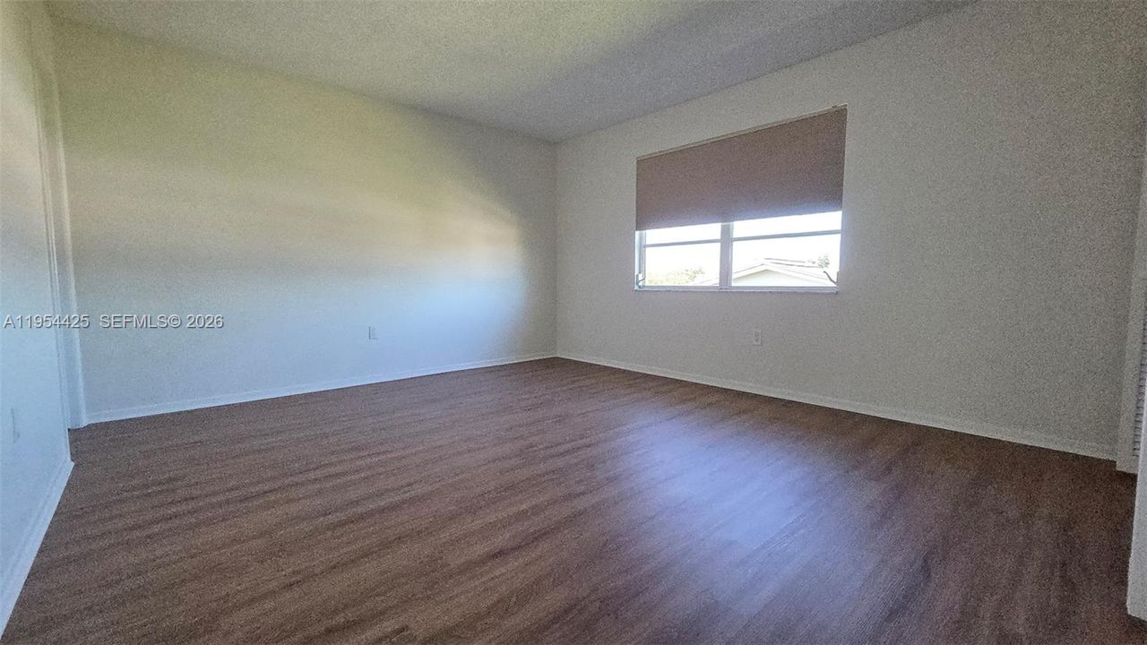For Rent: $2,200 (2 beds, 2 baths, 1348 Square Feet)