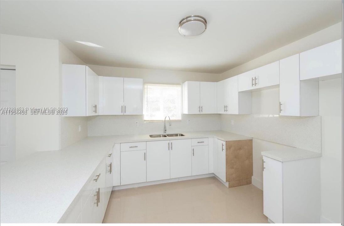 Recently Sold: $729,999 (0 beds, 0 baths, 2374 Square Feet)