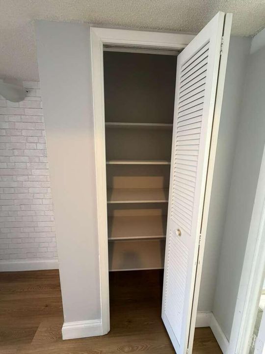 Master Bedroom extra closet