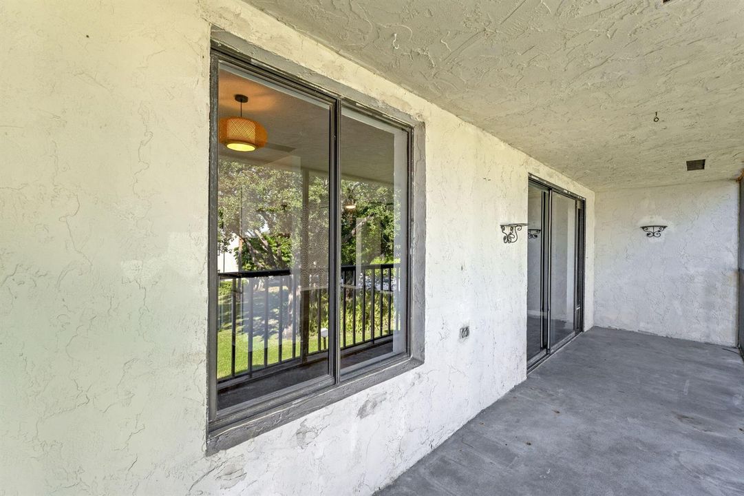 19-web-or-mls-A7405408