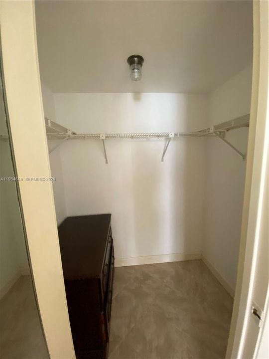 На продажу: $164,900 (2 спален, 2 ванн, 1148 Квадратных фут)