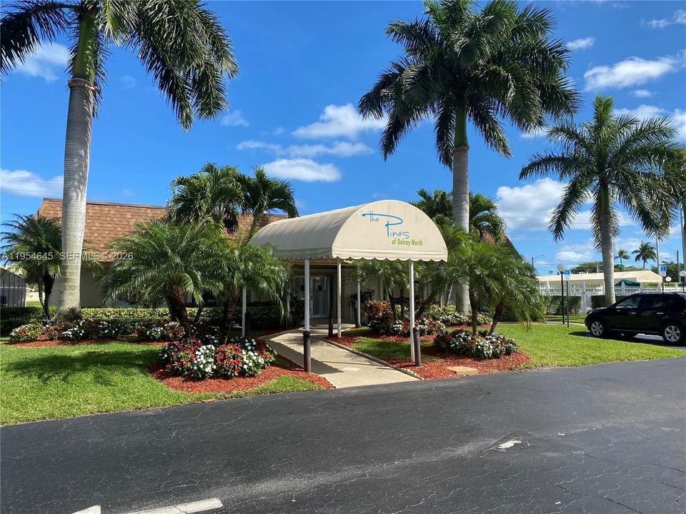 На продажу: $164,900 (2 спален, 2 ванн, 1148 Квадратных фут)