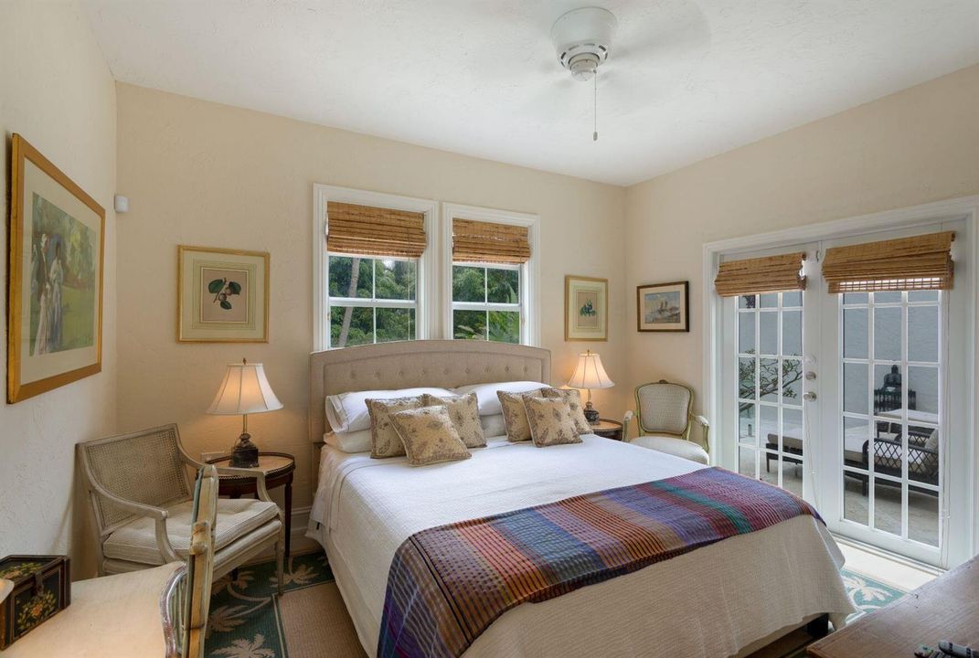GUEST_BED_2_RIGHT_ANGLE