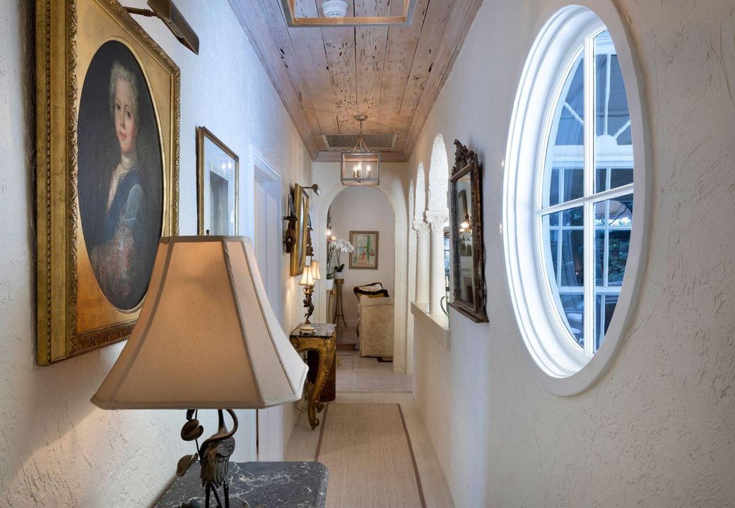 HALLWAY_DETAIL
