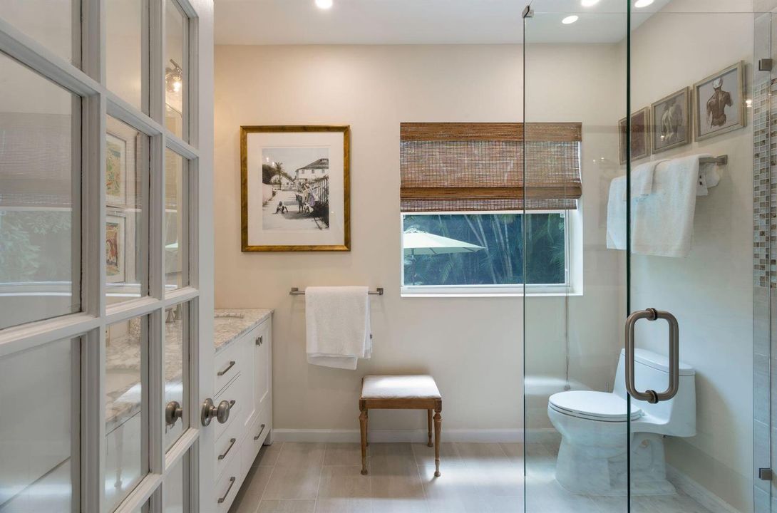 MASTER_BATH_ENTRY