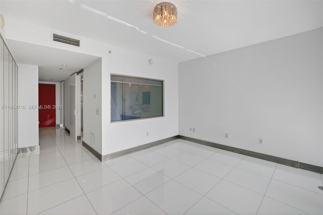 For Sale: $750,000 (2 beds, 3 baths, 1552 Square Feet)