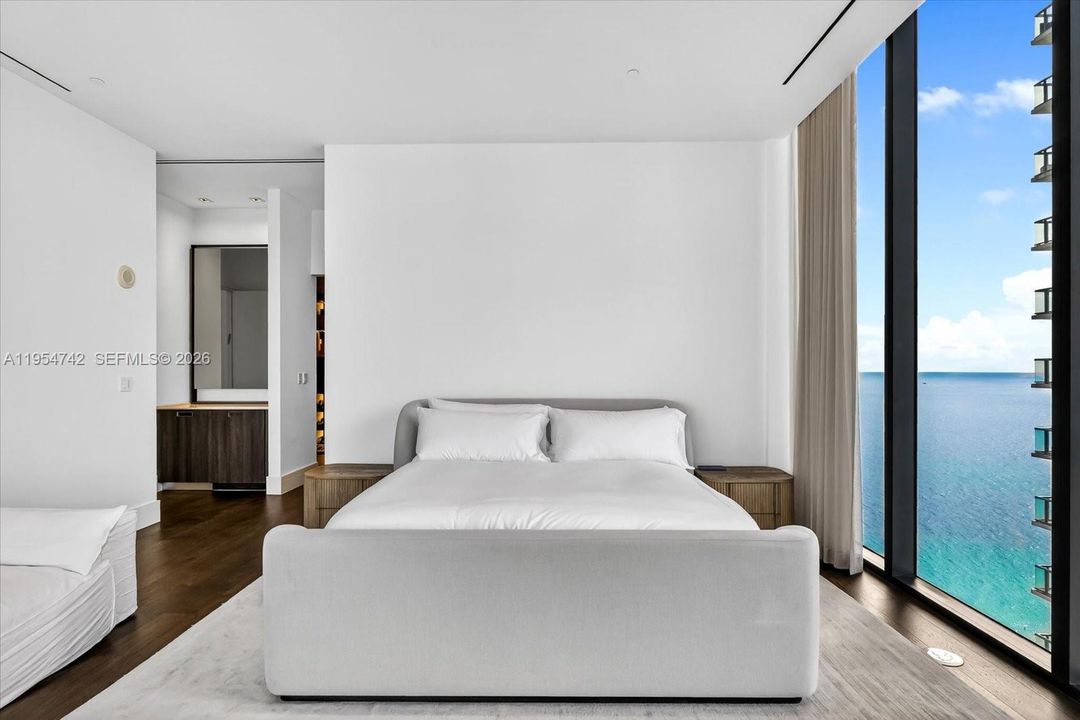 En Venta: $3,450,000 (2 camas, 2 baños, 2042 Pies cuadrados)