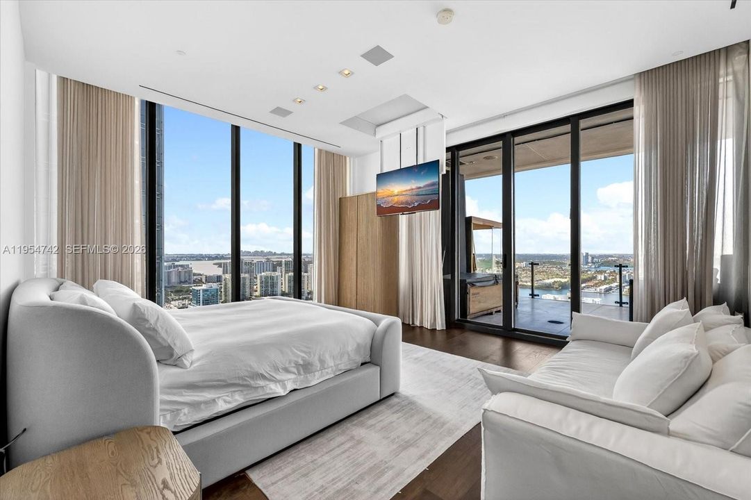 En Venta: $3,450,000 (2 camas, 2 baños, 2042 Pies cuadrados)