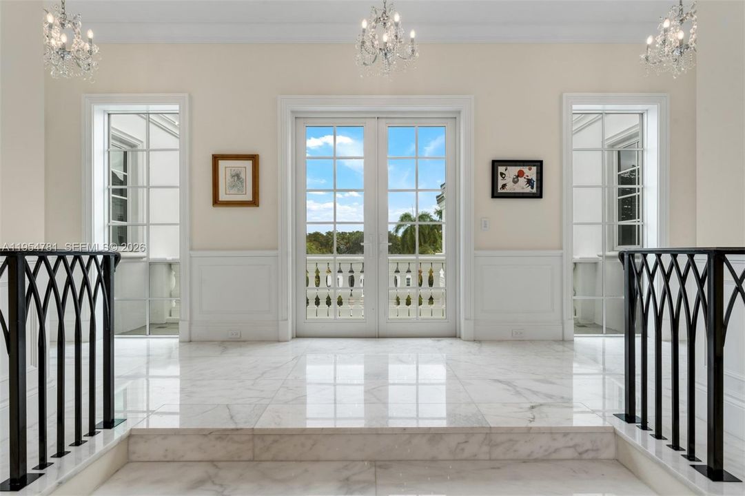 Vendido Recientemente: $19,500,000 (9 camas, 9 baños, 11575 Pies cuadrados)