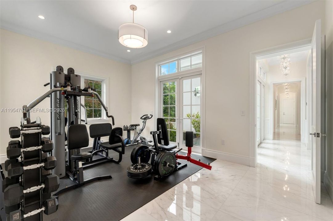 Vendido Recientemente: $19,500,000 (9 camas, 9 baños, 11575 Pies cuadrados)