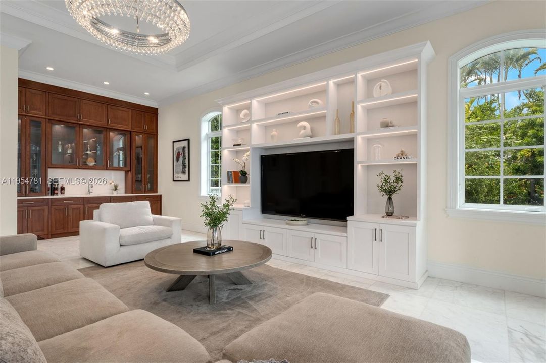 Vendido Recientemente: $19,500,000 (9 camas, 9 baños, 11575 Pies cuadrados)
