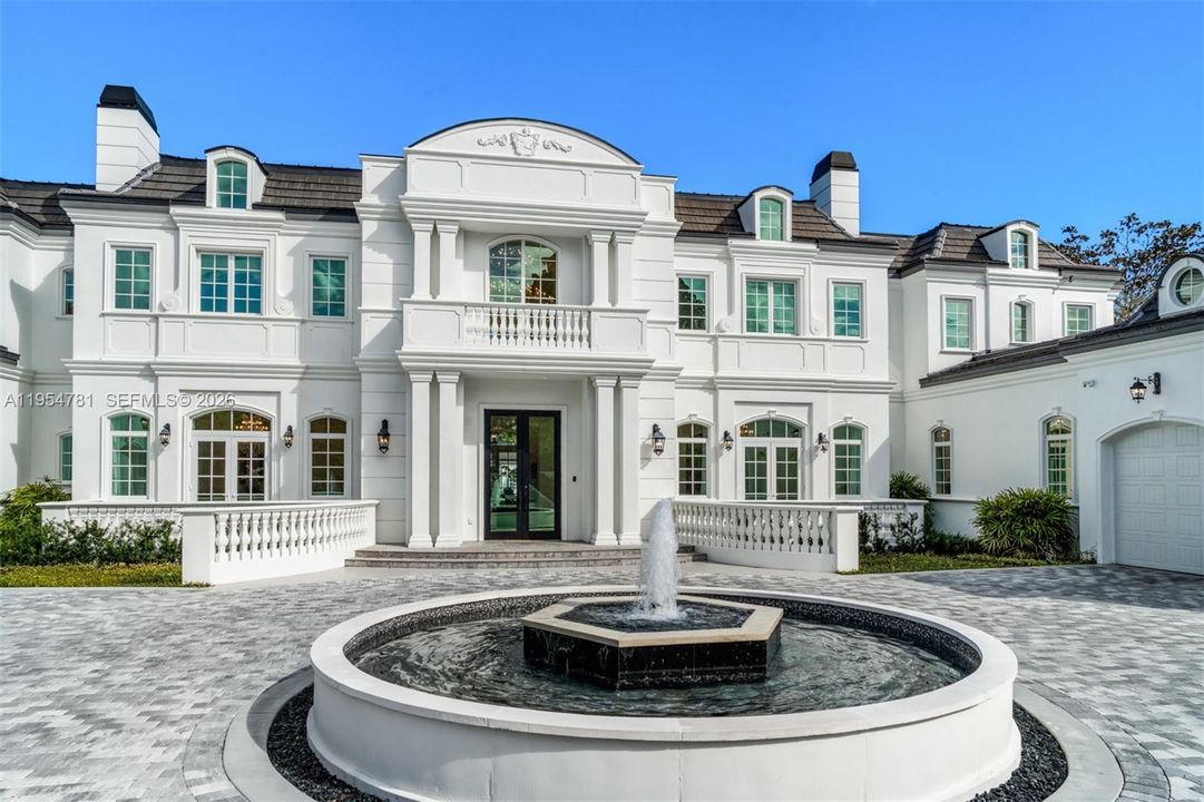 Vendido Recientemente: $19,500,000 (9 camas, 9 baños, 11575 Pies cuadrados)