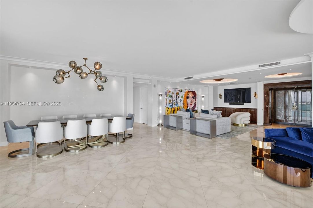 Activo con contrato: $7,650,000 (3 camas, 3 baños, 3365 Pies cuadrados)