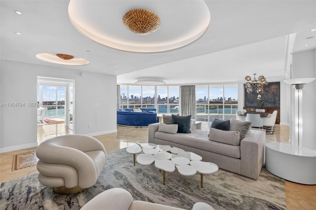 Activo con contrato: $7,650,000 (3 camas, 3 baños, 3365 Pies cuadrados)