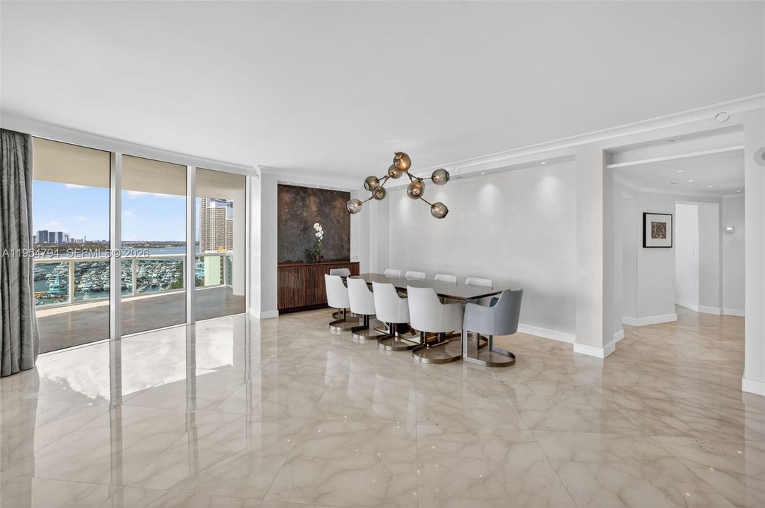 Activo con contrato: $7,650,000 (3 camas, 3 baños, 3365 Pies cuadrados)