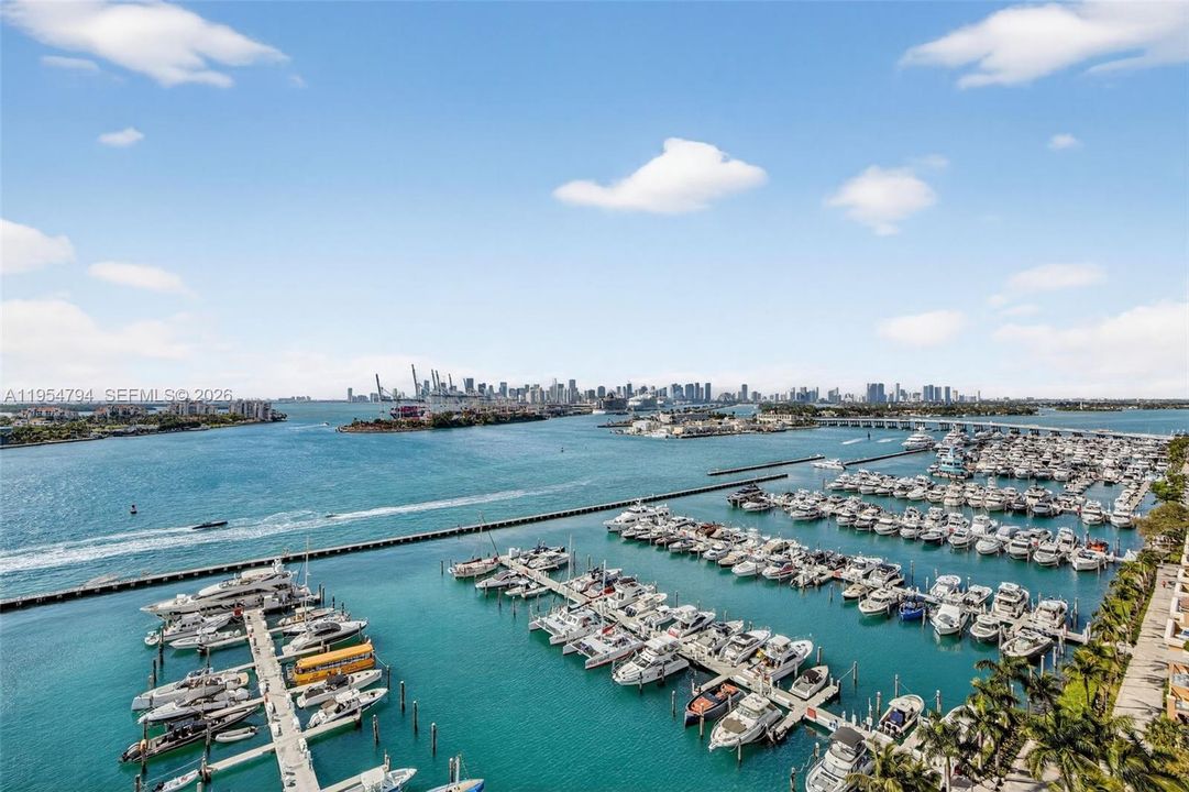 Activo con contrato: $7,650,000 (3 camas, 3 baños, 3365 Pies cuadrados)