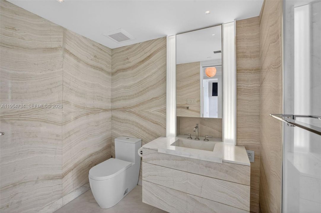Dual primary bathrooms