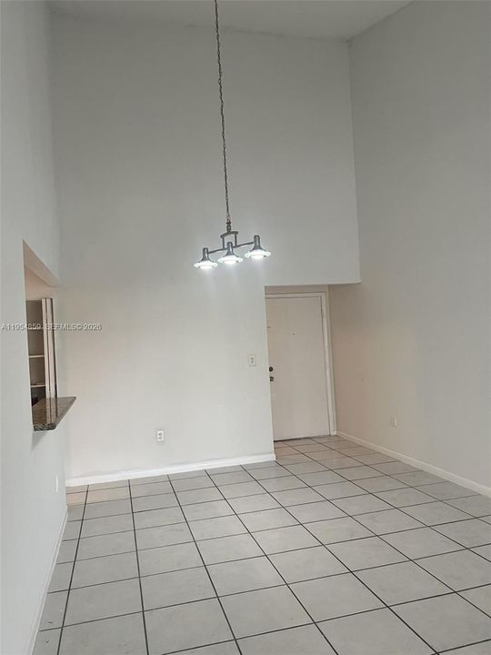 En Venta: $275,000 (2 camas, 2 baños, 1000 Pies cuadrados)