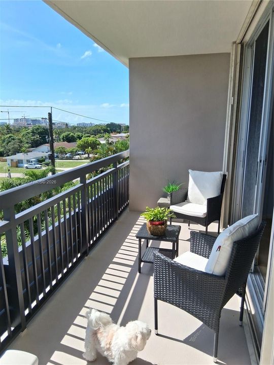 En Venta: $239,000 (2 camas, 2 baños, 1056 Pies cuadrados)