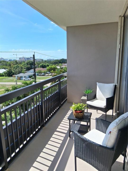 En Venta: $239,000 (2 camas, 2 baños, 1056 Pies cuadrados)