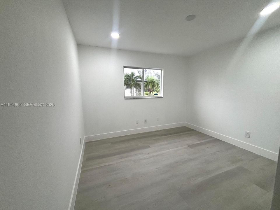 В аренду: $2,100 (4 спален, 2 ванн, 0 Квадратных фут)