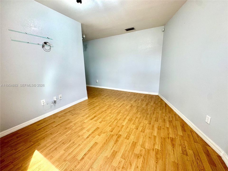 Recientemente alquilado: $1,800 (0 camas, 0 baños, 0 Pies cuadrados)