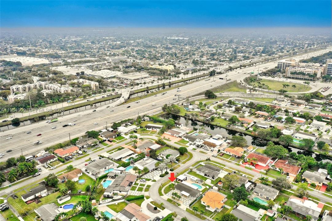 Недавно продано: $889,000 (4 спален, 4 ванн, 1503 Квадратных фут)