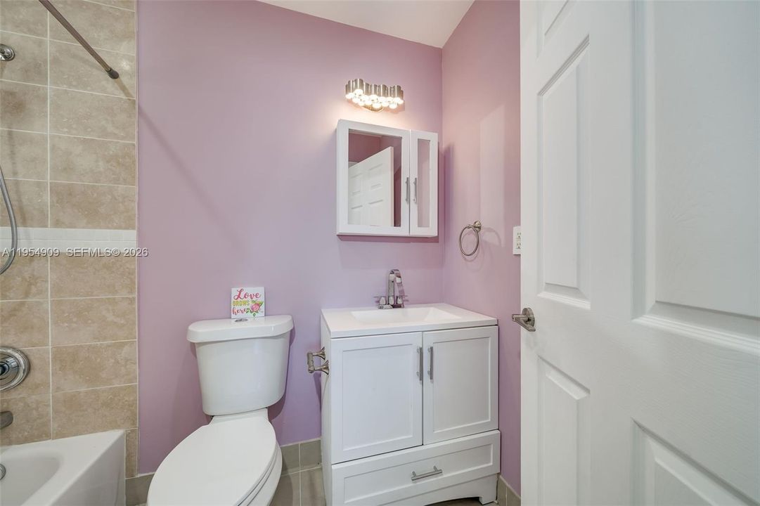 Inside of 4th bedroom