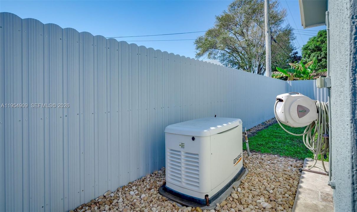 Gas generator for the entire property