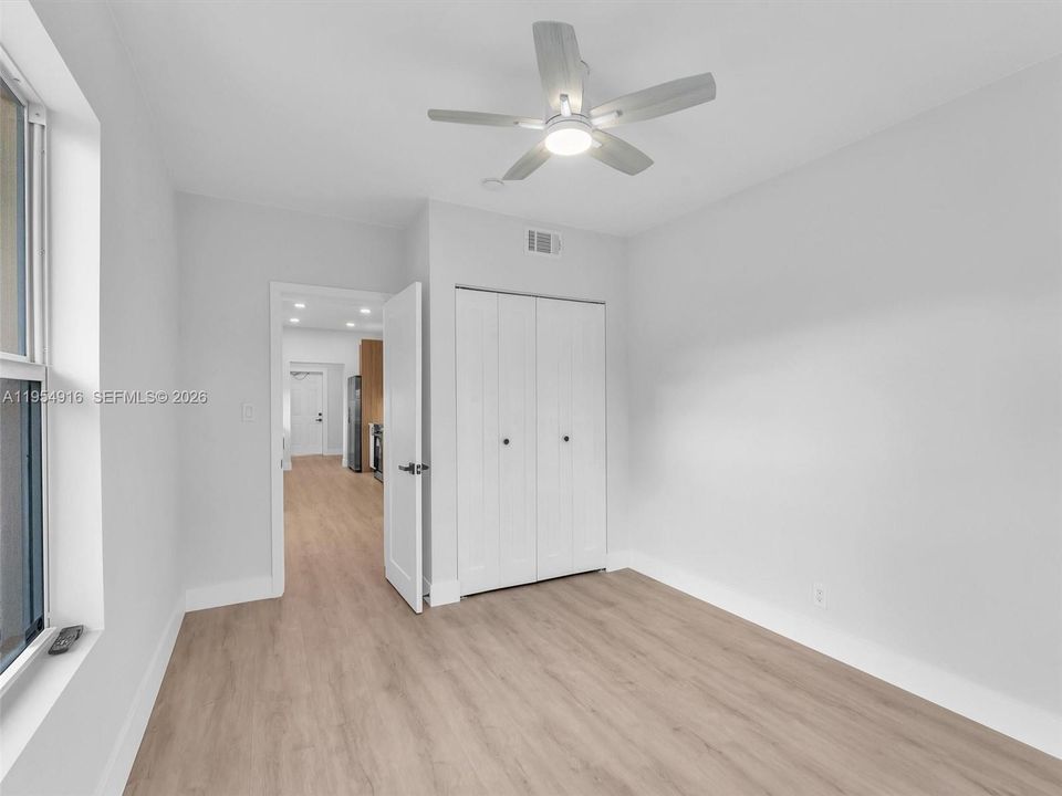 Activo con contrato: $850,000 (4 camas, 2 baños, 1681 Pies cuadrados)