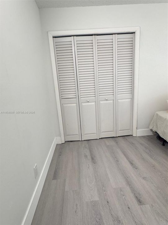 For Sale: $329,900 (3 beds, 2 baths, 1228 Square Feet)