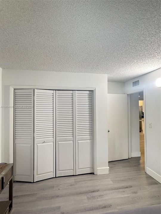 For Sale: $329,900 (3 beds, 2 baths, 1228 Square Feet)
