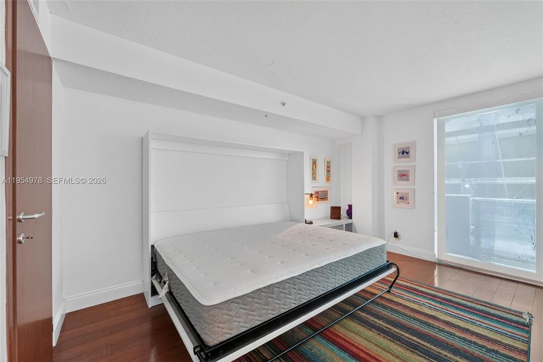 En Venta: $405,000 (0 camas, 1 baños, 601 Pies cuadrados)