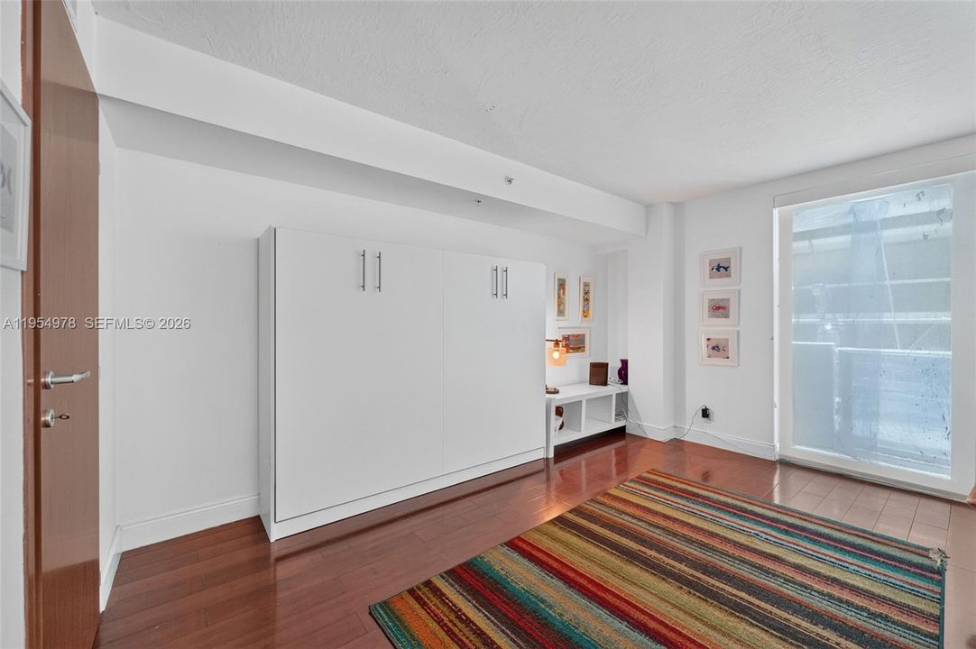 En Venta: $405,000 (0 camas, 1 baños, 601 Pies cuadrados)