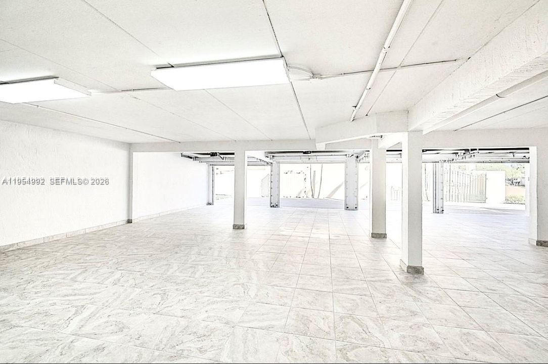 En Venta: $10,850,000 (5 camas, 3 baños, 4678 Pies cuadrados)