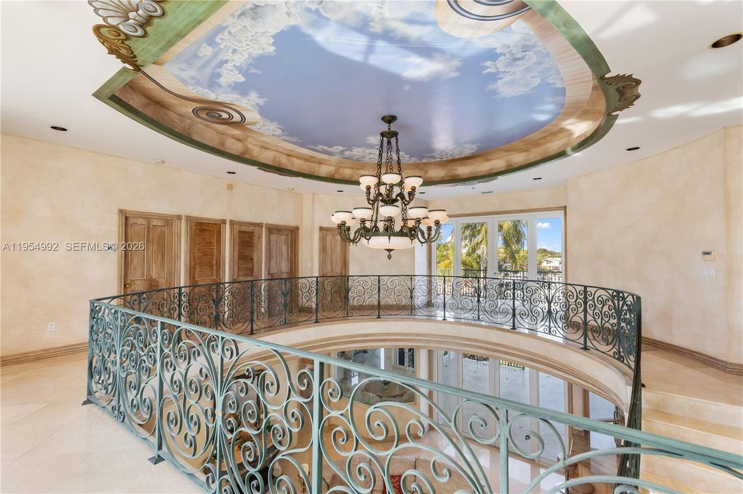 En Venta: $10,850,000 (5 camas, 3 baños, 4678 Pies cuadrados)