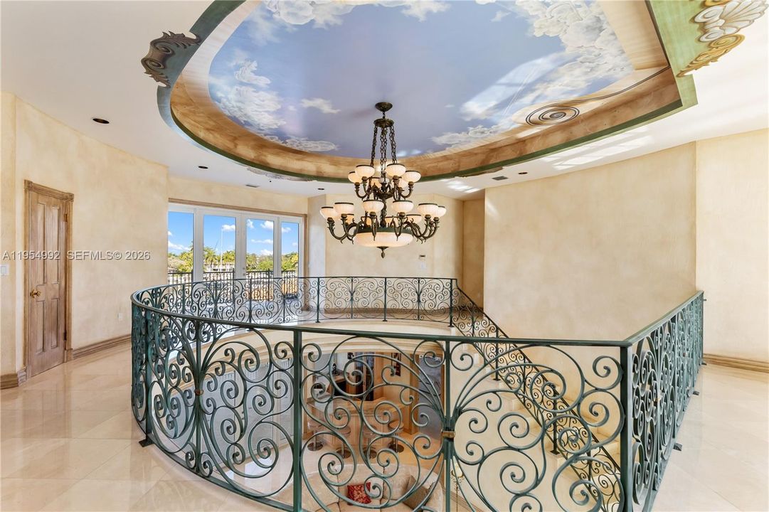 En Venta: $10,850,000 (5 camas, 3 baños, 4678 Pies cuadrados)