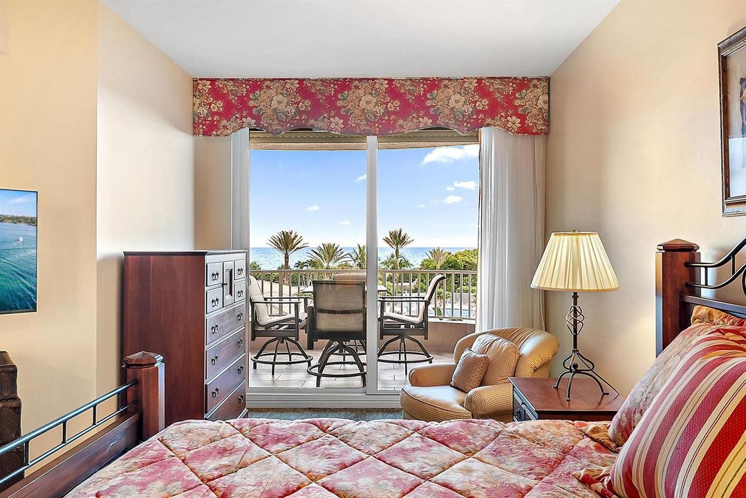 700 Ocean Royale 302-20