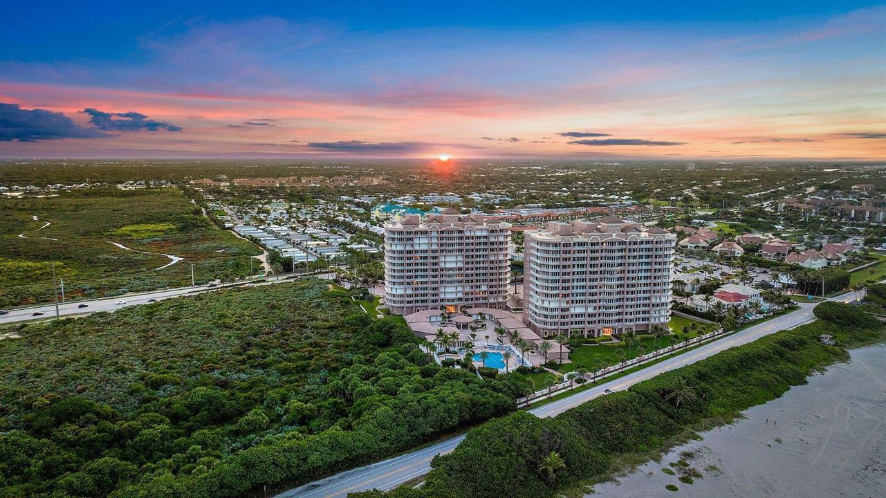 700 Ocean Royale 302-49